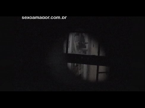 ❤️ Блондинку тайно снимает на видео соседский вуайерист, спрятанный за полыми кирпичами ❤️❌ Жесткое порно на нашем сайте ☑